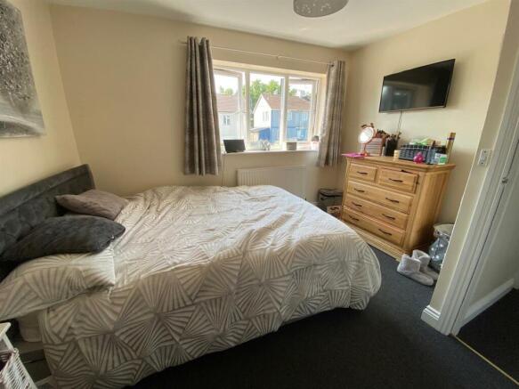 5 bed 1.jpg