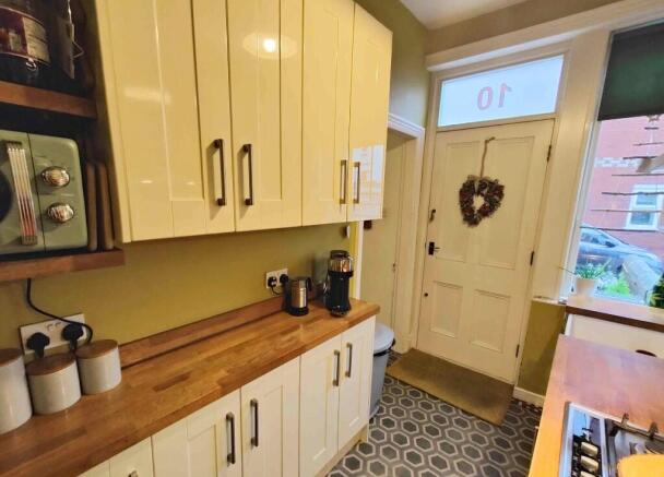 4 bed Terraced for sale Image 6