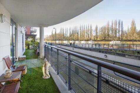 Charter Quay, Kingston upon Thames