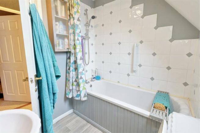 Bathroom.jpg