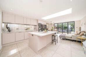 36, Bruce Road, Mitcham CR4 2BG