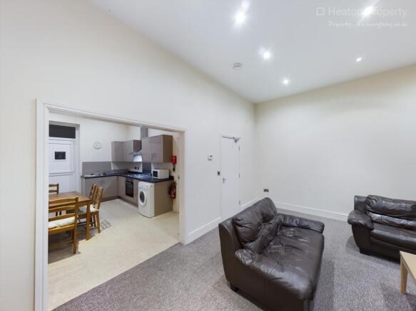 HR204 Livingroom (3)