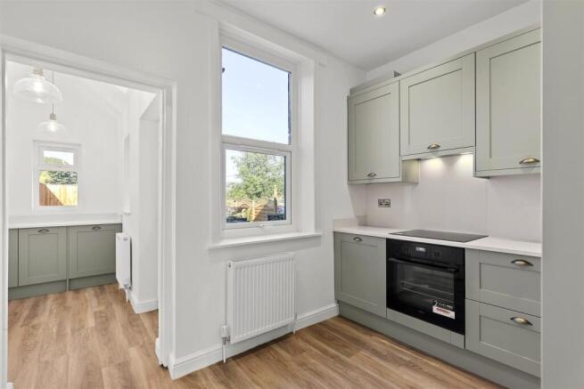 3 bed Terraced for sale Image 5