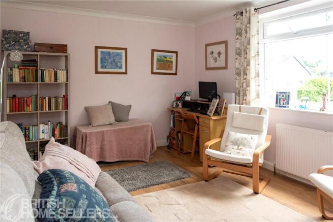 3 bed Semi-Detached for sale Image 8