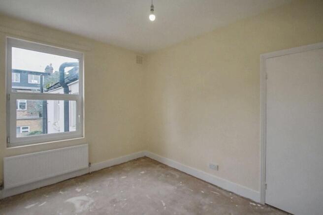 Flat B, 95 Victor Road, Kensal Green, London, NW10 5XB
