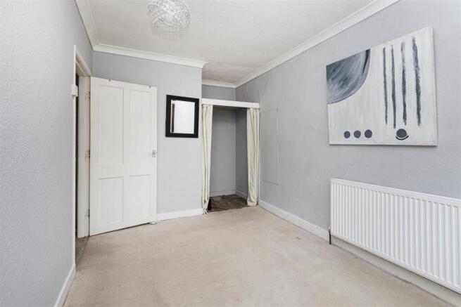 1 bed Semi-Detached to rent Image 9