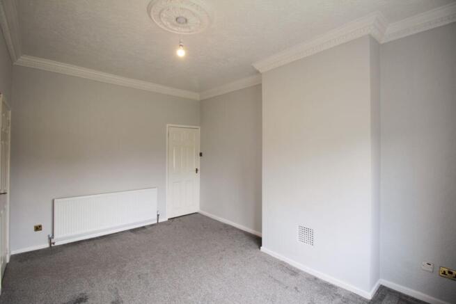 1 bed Apartment to rent Image 12