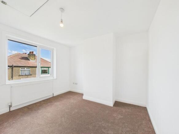 3 bed Semi-Detached for sale Image 8