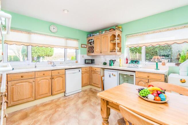 Kitchen/breakfast ro