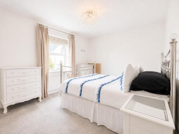 3 bed Detached to rent Image 10
