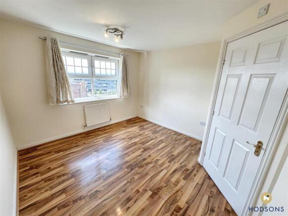 2 bed Apartment to rent Image 8