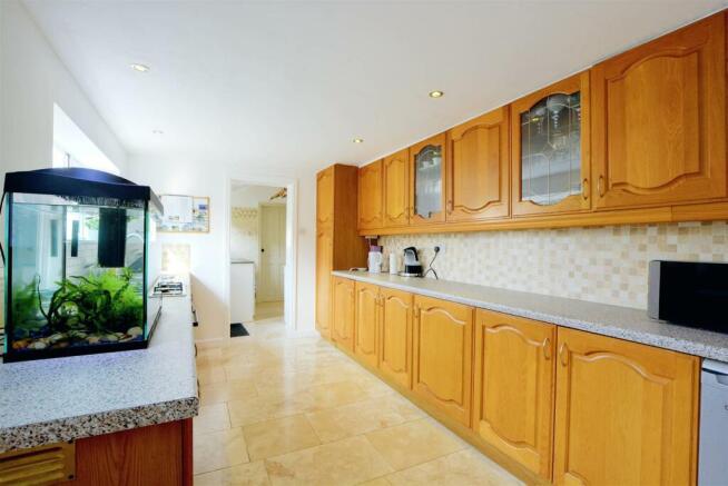 Kitchen_1.jpeg