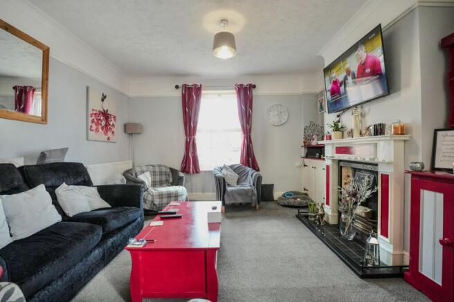 Lounge/Dining Room