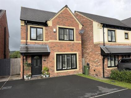 St. James Close, Stalybridge