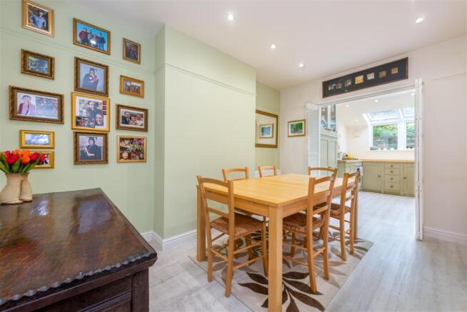 Dining Room.jpg