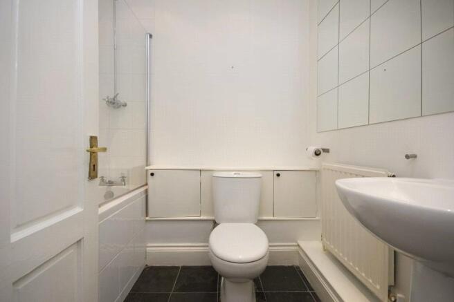 Bathroom (Empty)