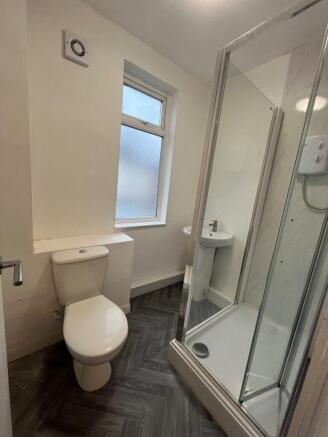 5 bed Terraced for sale Image 5