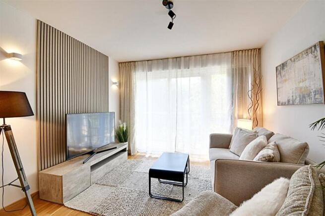 3 Lounge 7.jpg