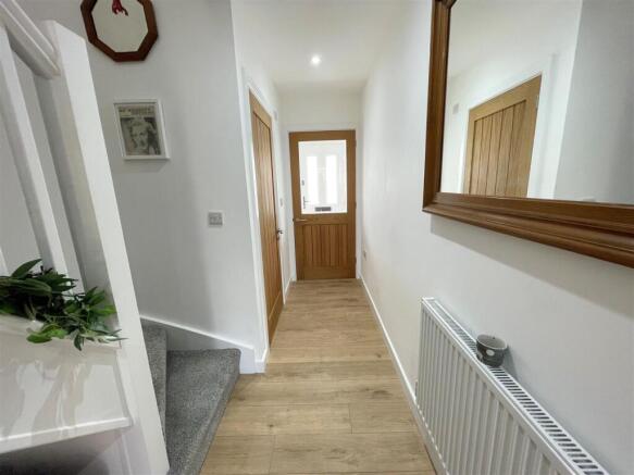 Hallway.jpg