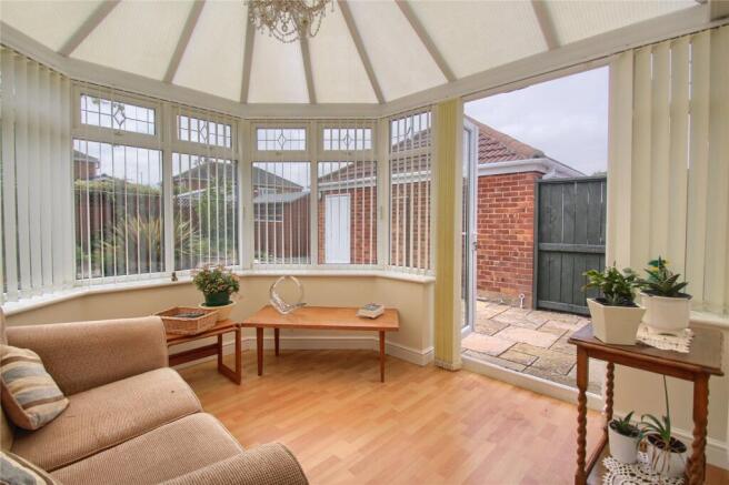 2 bed Bungalow for sale Image 11