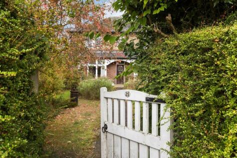 West Mount, Tadcaster, LS24