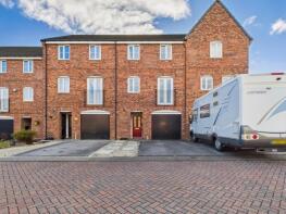2, Hutton Close, Thornbury, Bradford BD3 7FL