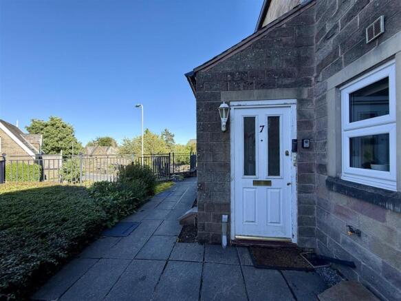 2 bed Apartment for sale Image 6