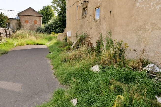 2 bed Terraced for sale Image 8