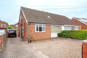 62, Red Hall Way, Whinmoor, Leeds LS14 1EF