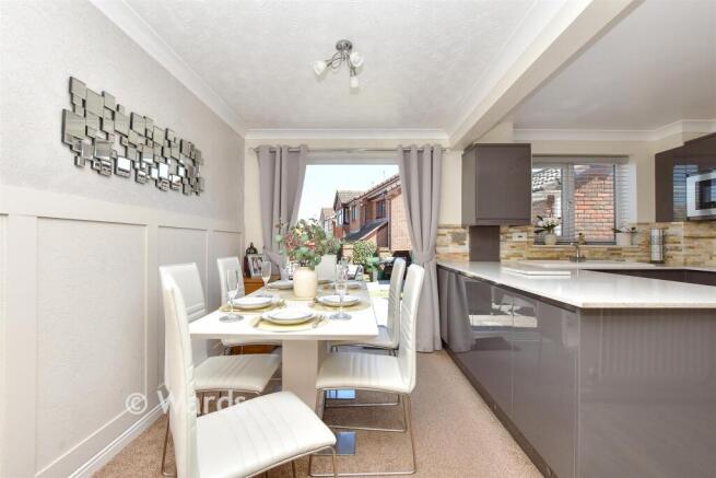 Kitchen/Dining Area