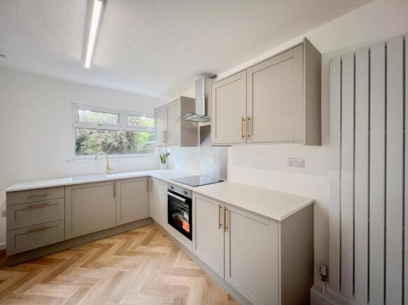 3 bed Terraced for sale Image 7