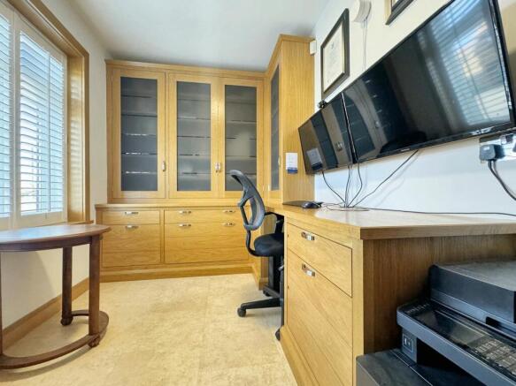 Photo 17
