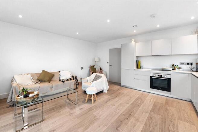 Lounge/Kitchen