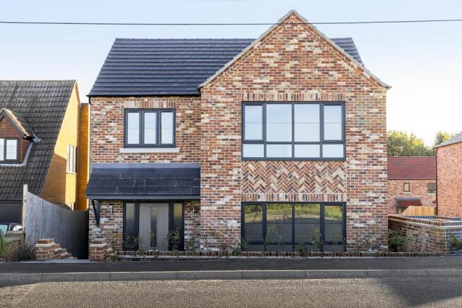 1 Pearson Close (Cowbit) ze-3.jpg