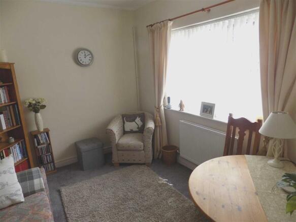 SITTING ROOM