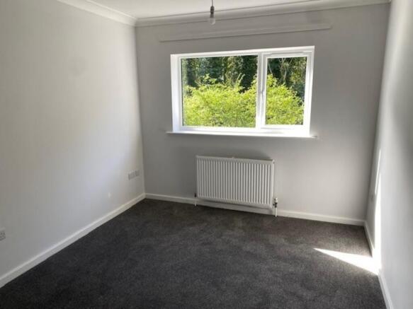 3 bed Semi-Detached to rent Image 8