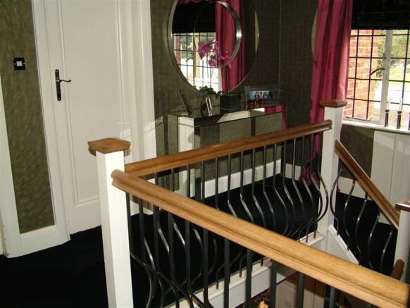 Photo 9