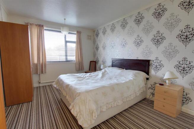 1 BED 1.jpg