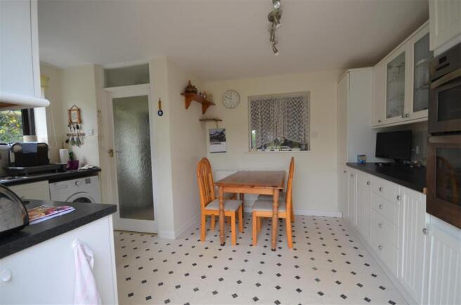 Kitchen/Breakfast Room