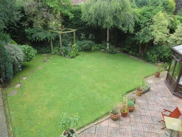 GARDEN VIEW FROM BED