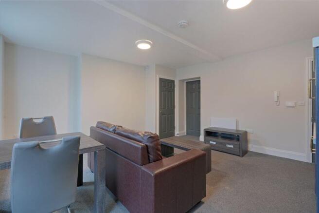 1 bed Apartment to rent Image 7