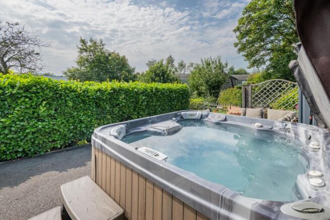 Hot Tub and Seating
