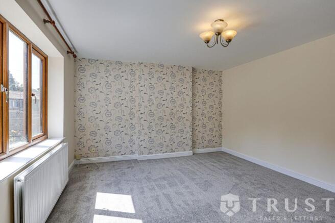3 bed Terraced to rent Image 4