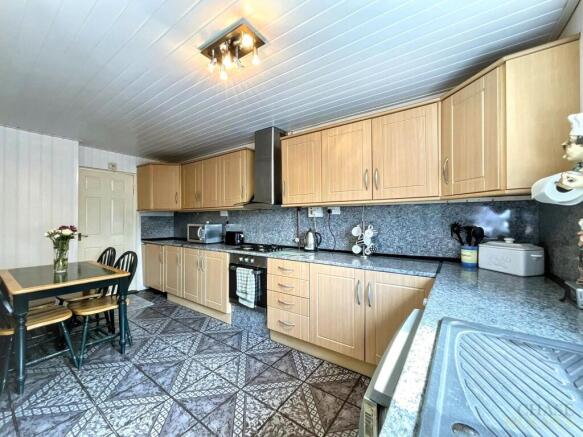 Kitchen / diner