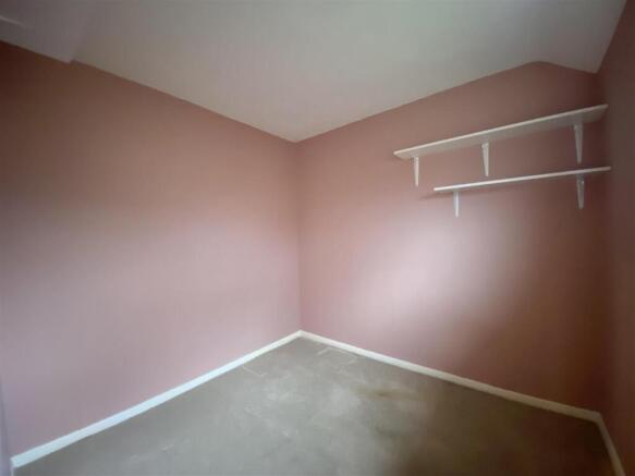 3 bed Semi-Detached for sale Image 10