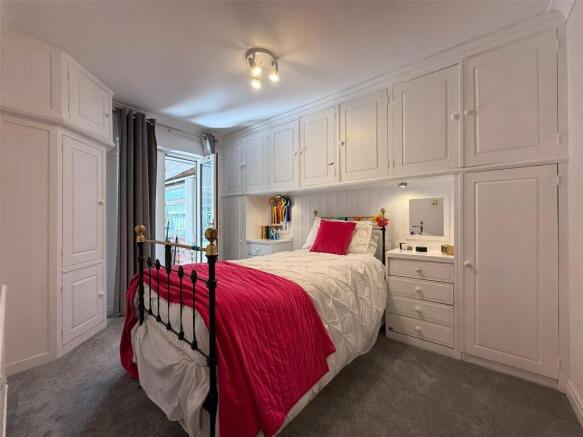 3 bed Bungalow for sale Image 5