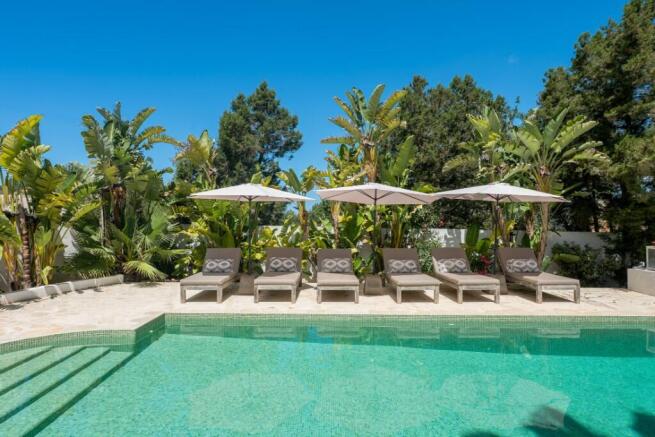 Poolside living