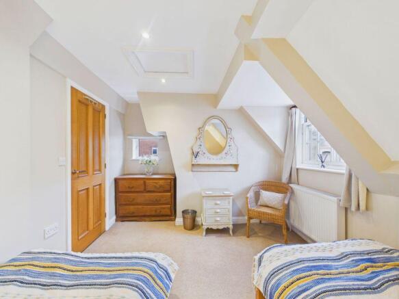 3 bed Cottage for sale Image 10