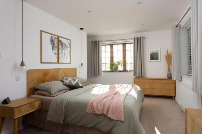 Principal bedroom suite