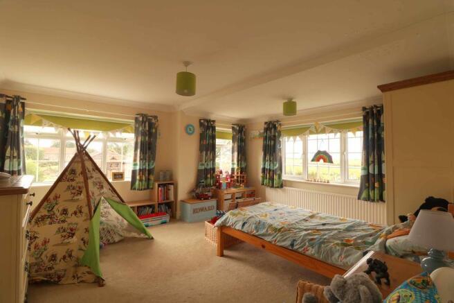 Bedroom 2 (Double)